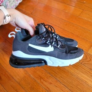 👟 NIKE Air Max React 270👟